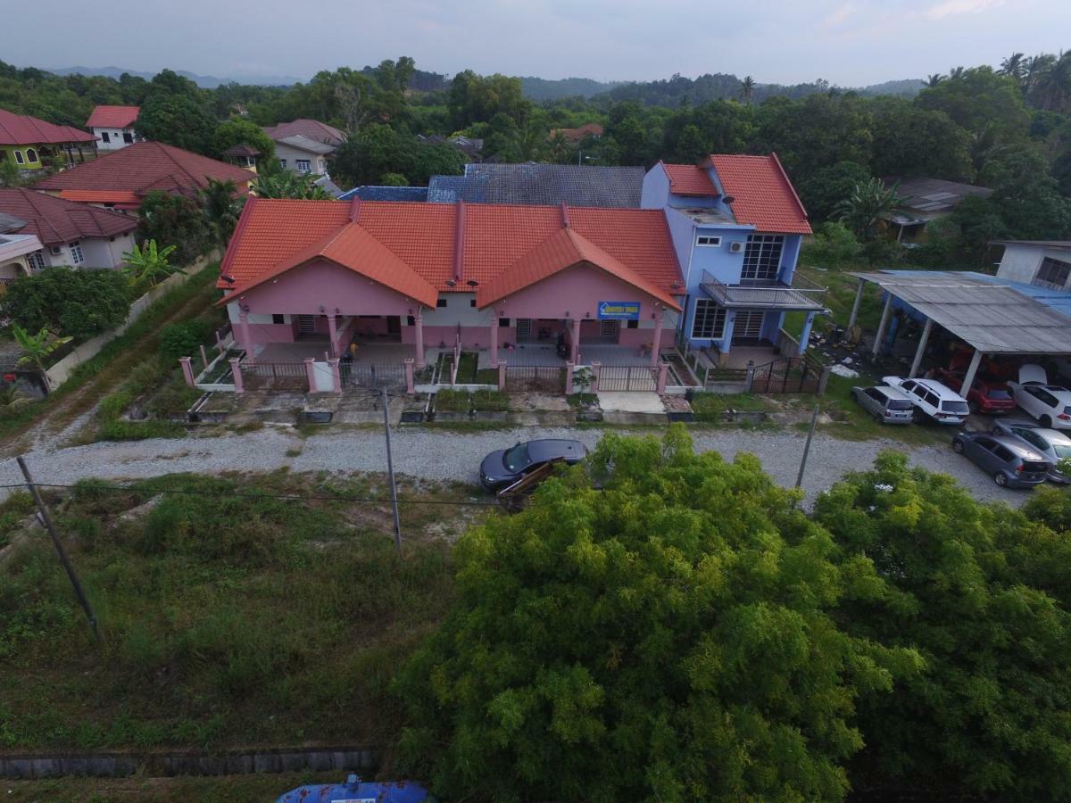 Homestay Tok Ma 1 Alur Tuman 马江 外观 照片